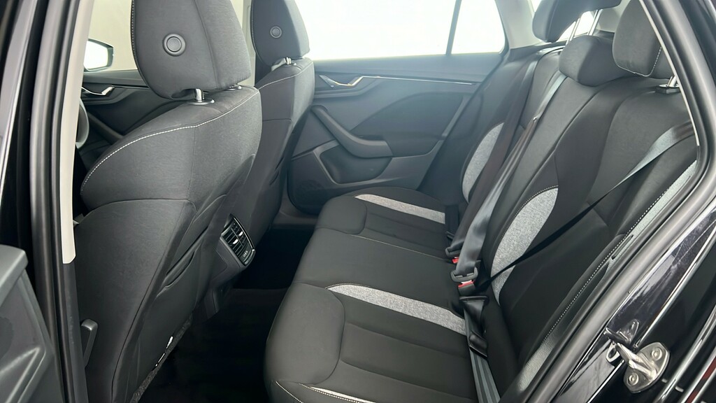 Skoda Kamiq 1.0 Tsi Monte Carlo Edition Dsg Black #18