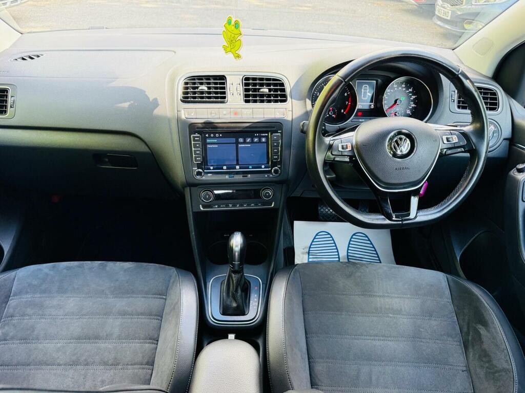 Volkswagen Polo Se Red #41