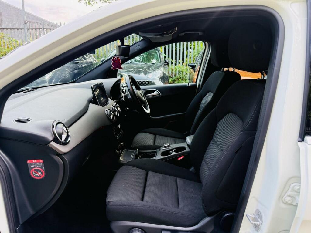 Mercedes-Benz B Class Mpv Art 201515 White #28