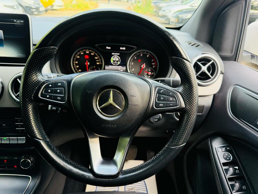 Mercedes-Benz B Class Mpv Art 201515 White #42