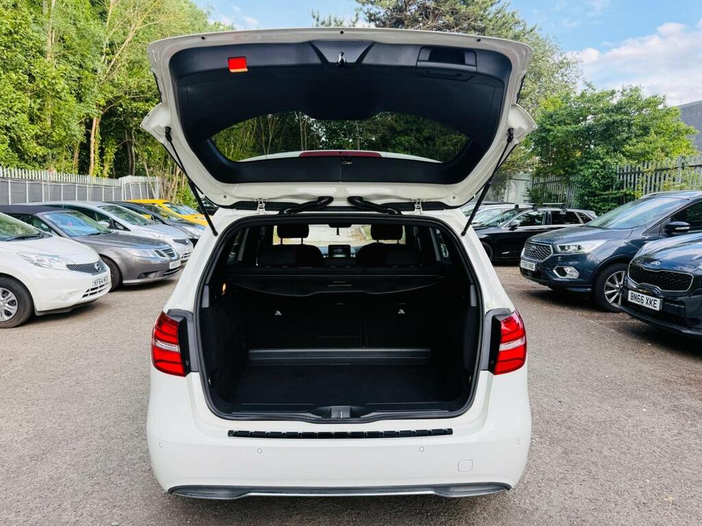 Mercedes-Benz B Class Mpv Art 201515 White #12