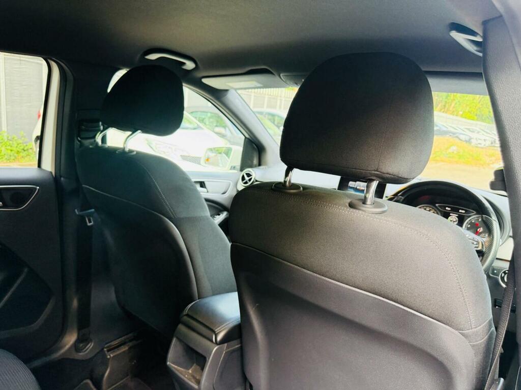 Mercedes-Benz B Class Mpv Art 201515 White #23