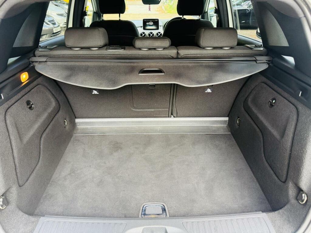 Mercedes-Benz B Class Mpv Art 201515 White #15