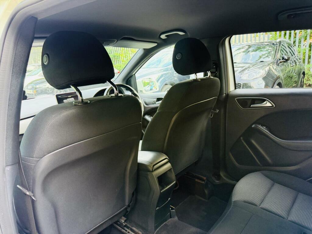 Mercedes-Benz B Class Mpv Art 201515 White #26