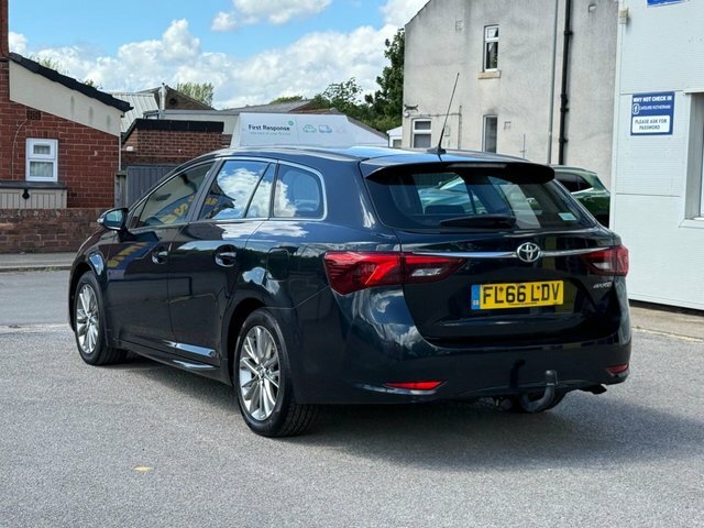 Toyota Avensis 2.0 D-4d Business Edition Touring Sports Diese Grey #3