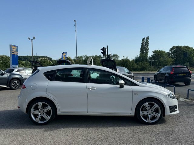 Seat Leon 2.0 Tdi Cr Fr Hatchback Euro 5 White #5