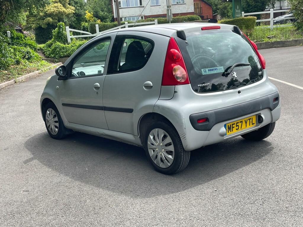 Peugeot 107 Urban Silver #2