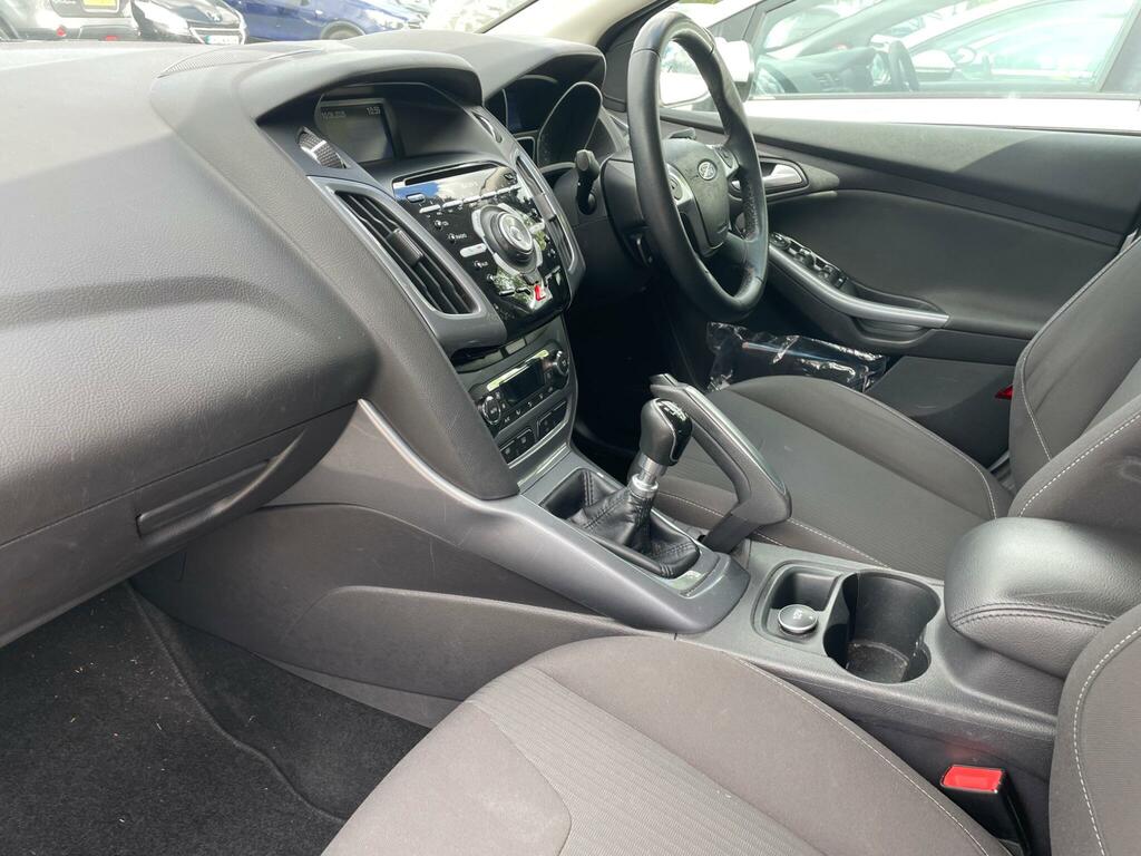 Ford Focus Titanium Silver #5