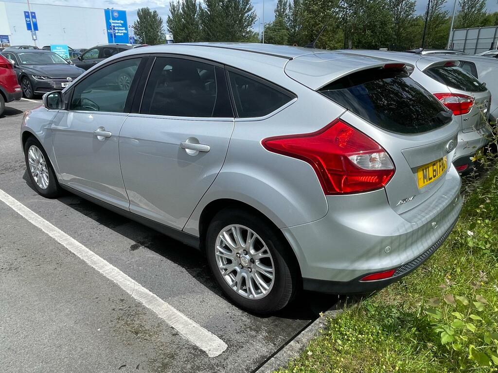 Ford Focus Titanium Silver #3