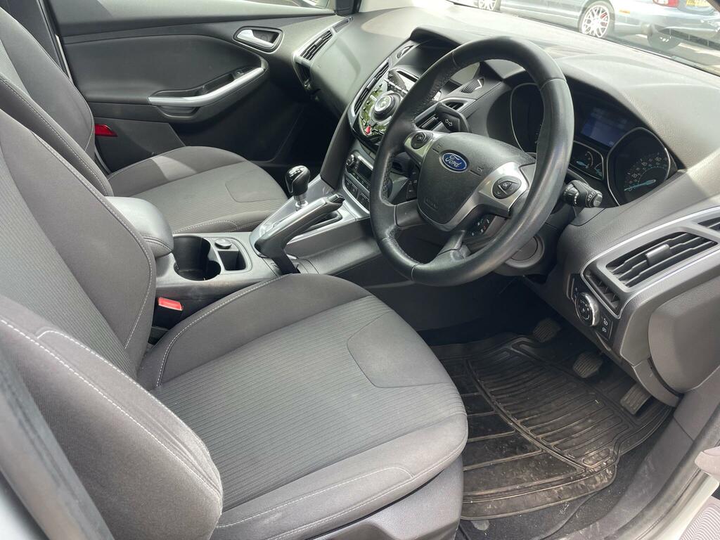 Ford Focus Titanium Silver #6