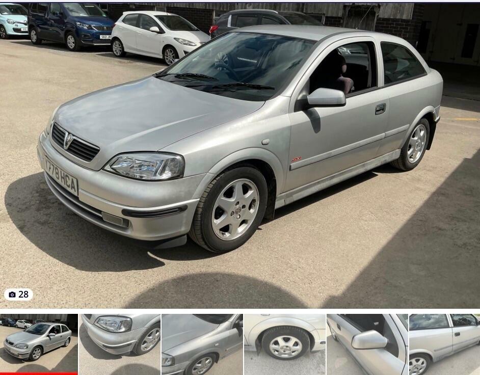 Vauxhall Astra Sxi Silver #3