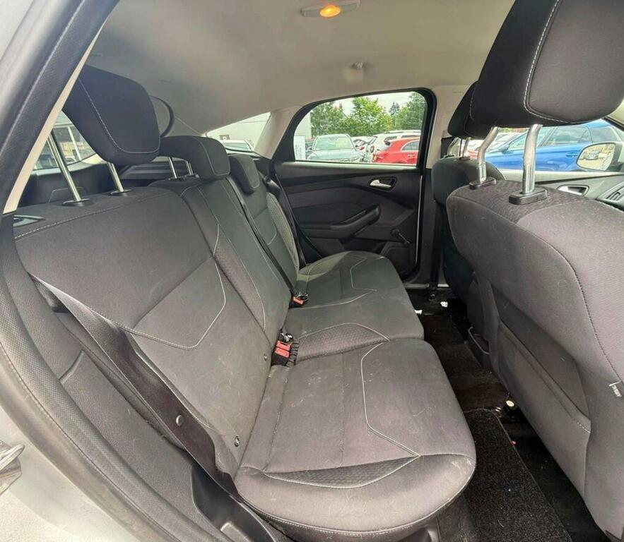Ford Focus 1.5 Tdci Zetec Euro 6 Ss Silver #3