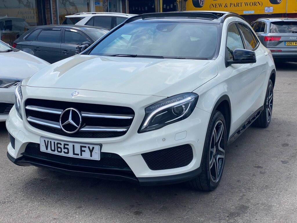 Mercedes-Benz GLA Class 2.0 Gla250 Amg Line Premium Plus Suv VU65LFY White #6