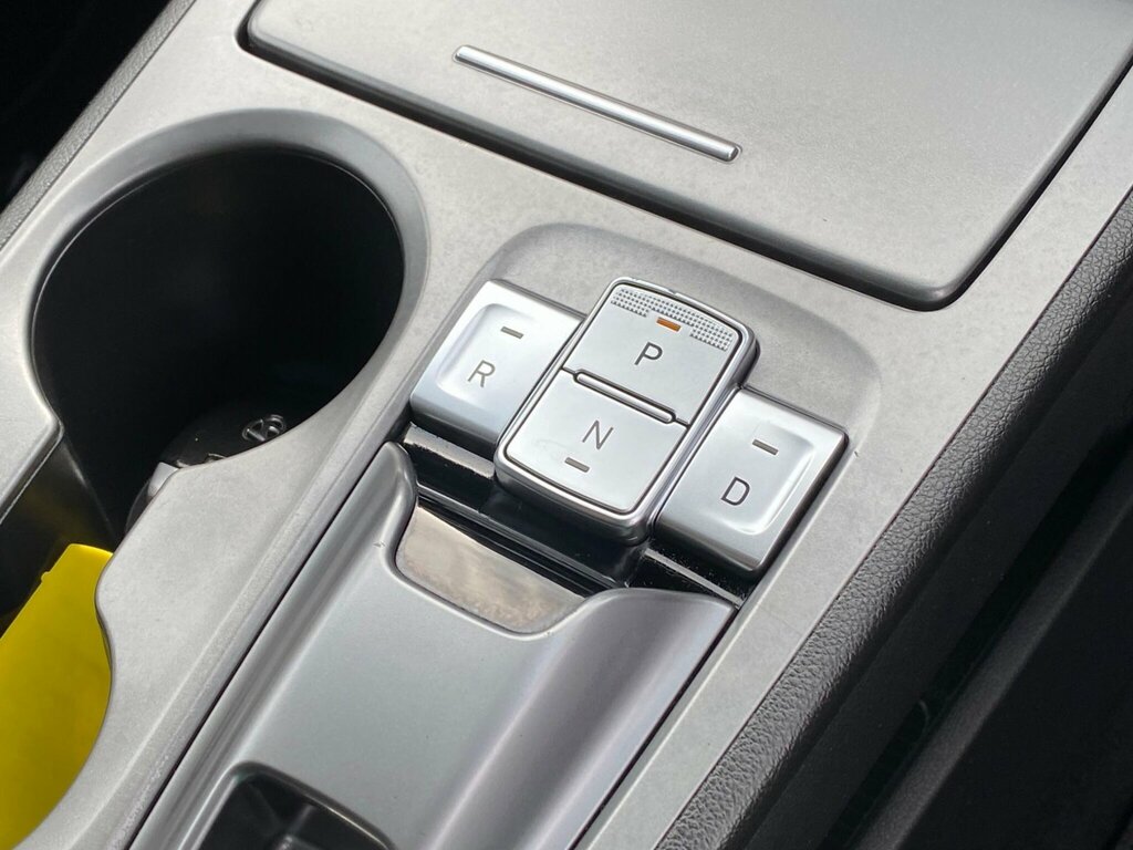 Hyundai Kona Hatchback  #27