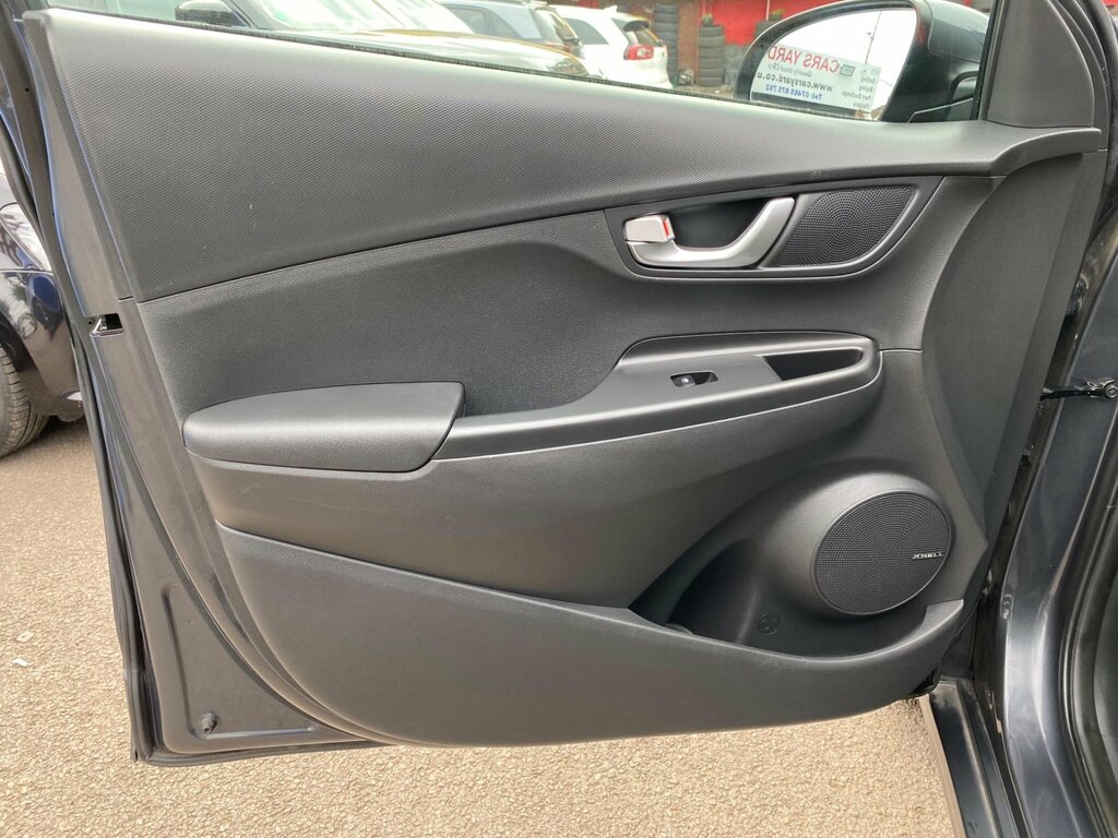 Hyundai Kona Hatchback  #32