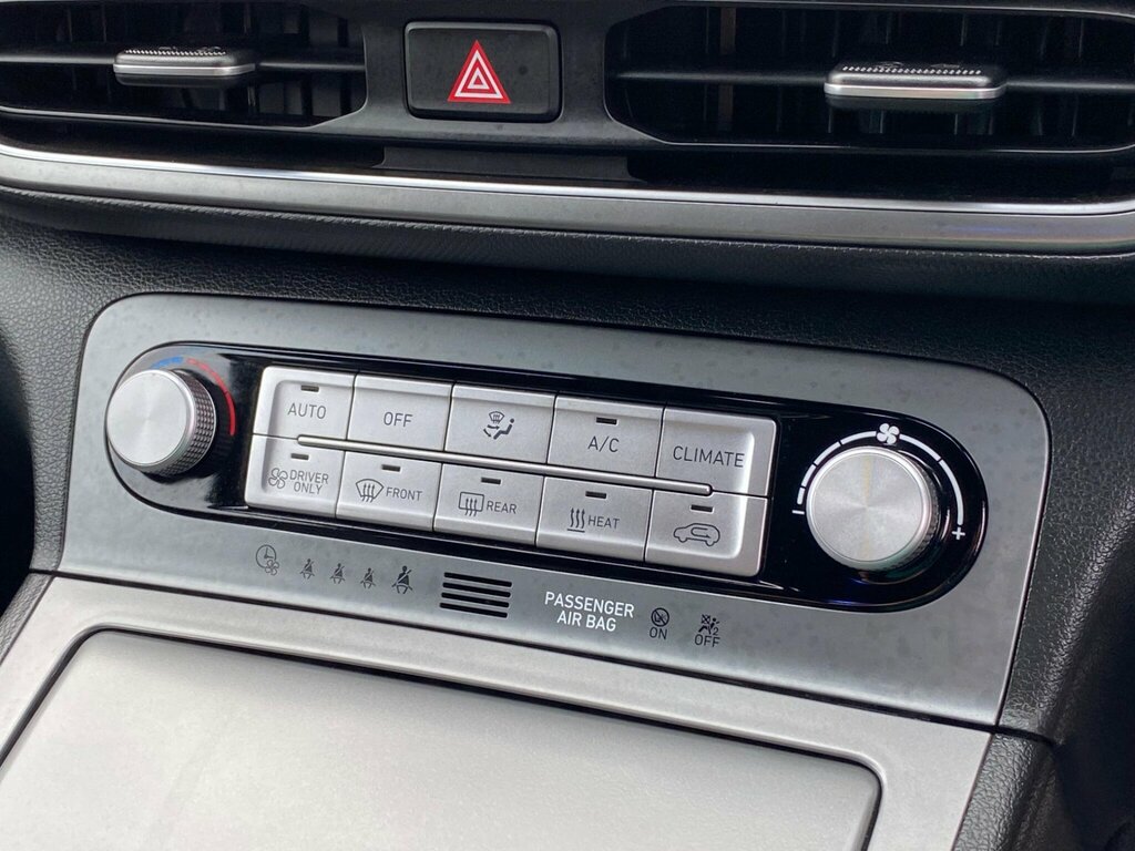 Hyundai Kona Hatchback  #26