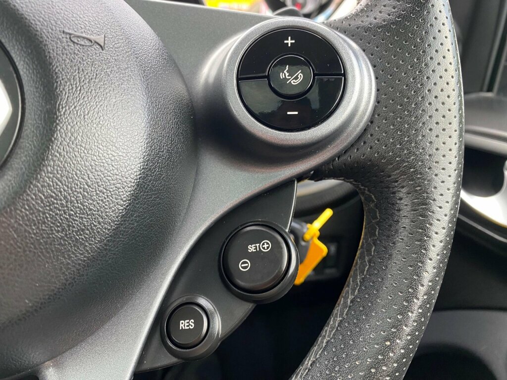Smart Forfour 1.0 Passion Premium Twinamic Euro 6 S S Black #26