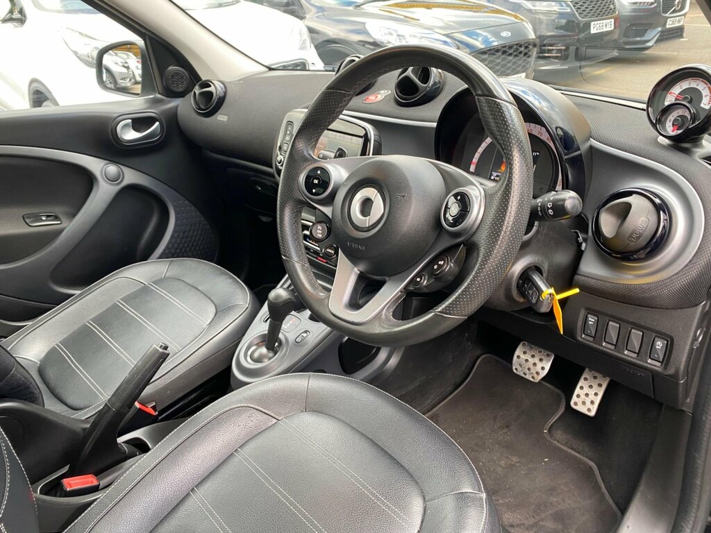 Smart Forfour 1.0 Passion Premium Twinamic Euro 6 S S Black #18