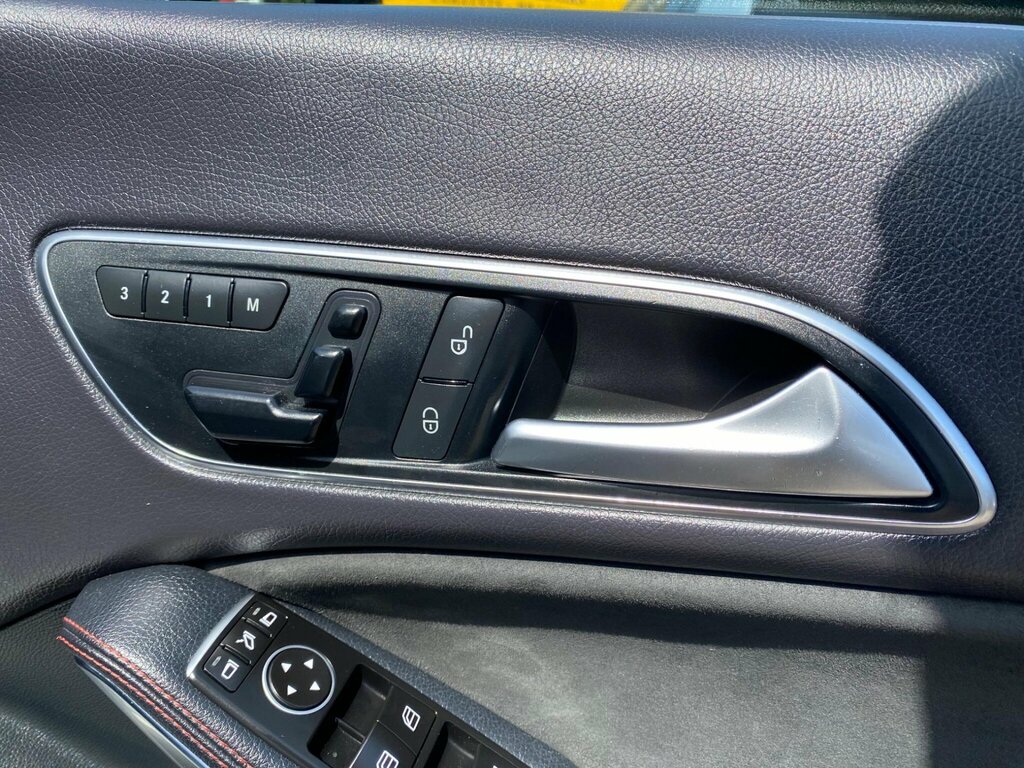 Mercedes-Benz CLA Class Cla 1.8 Cla200 #31