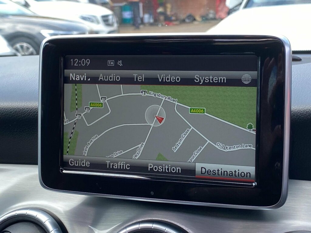 Mercedes-Benz CLA Class Cla45 Amg 4Matic White #19