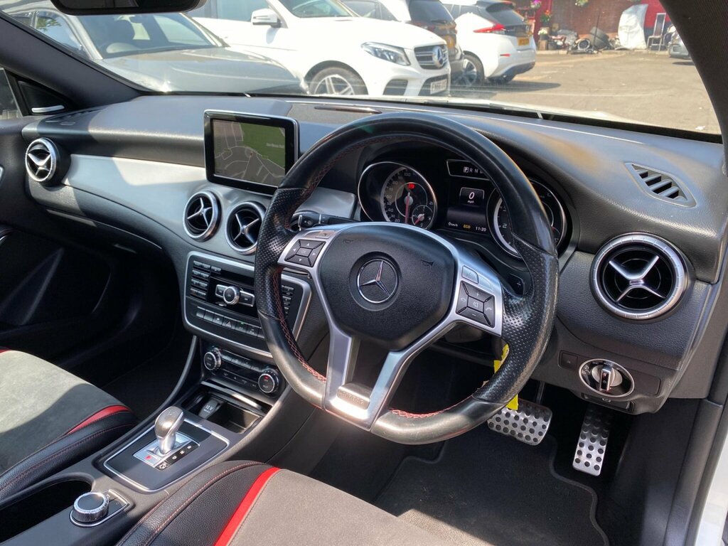 Mercedes-Benz CLA Class Cla 1.8 Cla200 #18