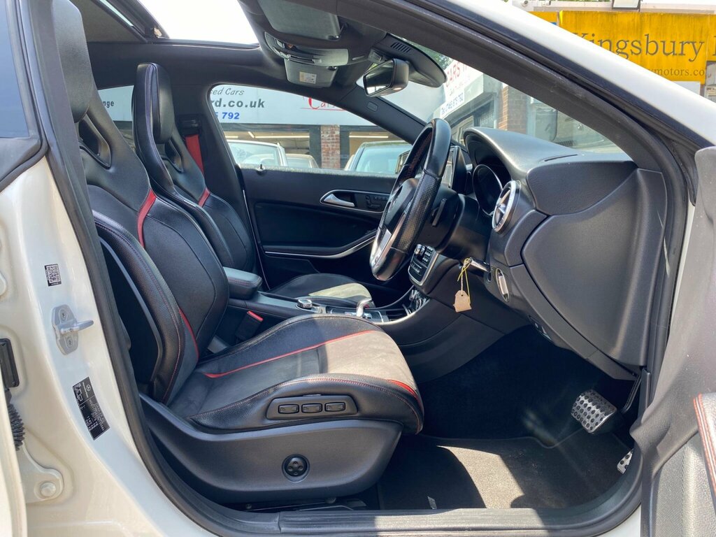 Mercedes-Benz CLA Class Cla 1.8 Cla200 #17
