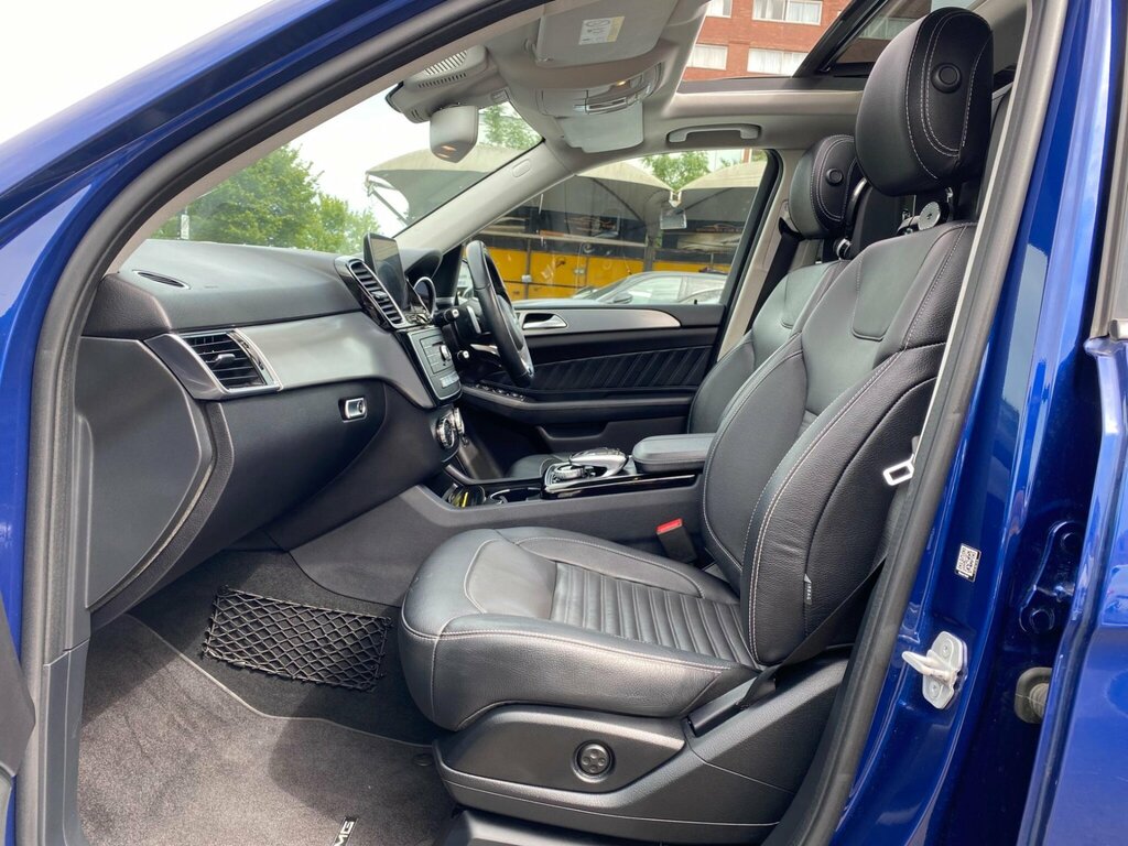 Mercedes-Benz GLE Class Black #45
