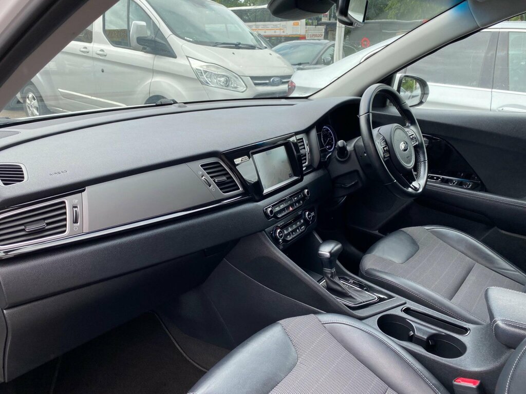 Kia Niro Niro 3 Red #32