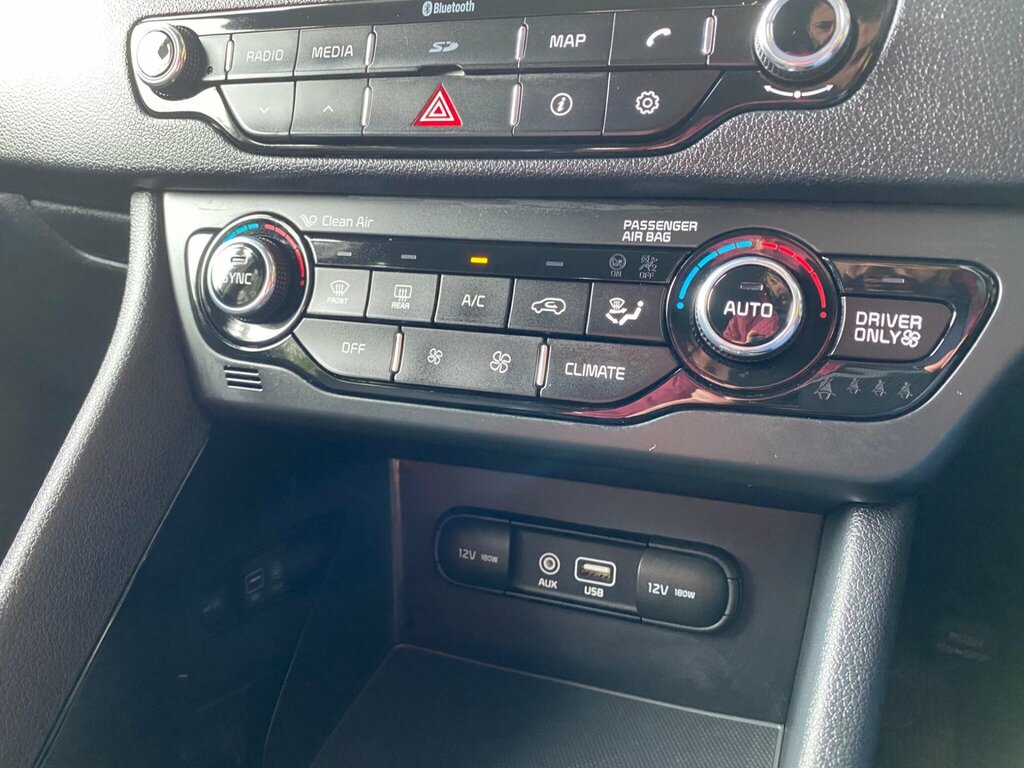 Kia Niro Niro 3 Red #24