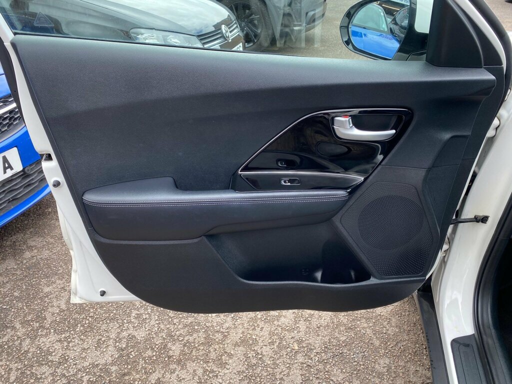 Kia Niro Niro 3 Red #30