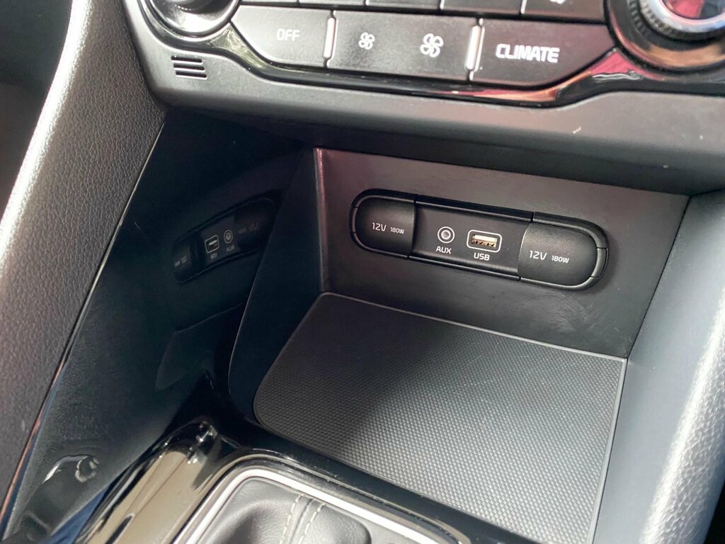 Kia Niro Niro 3 Red #28