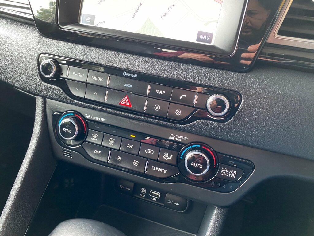Kia Niro Niro 3 Red #23
