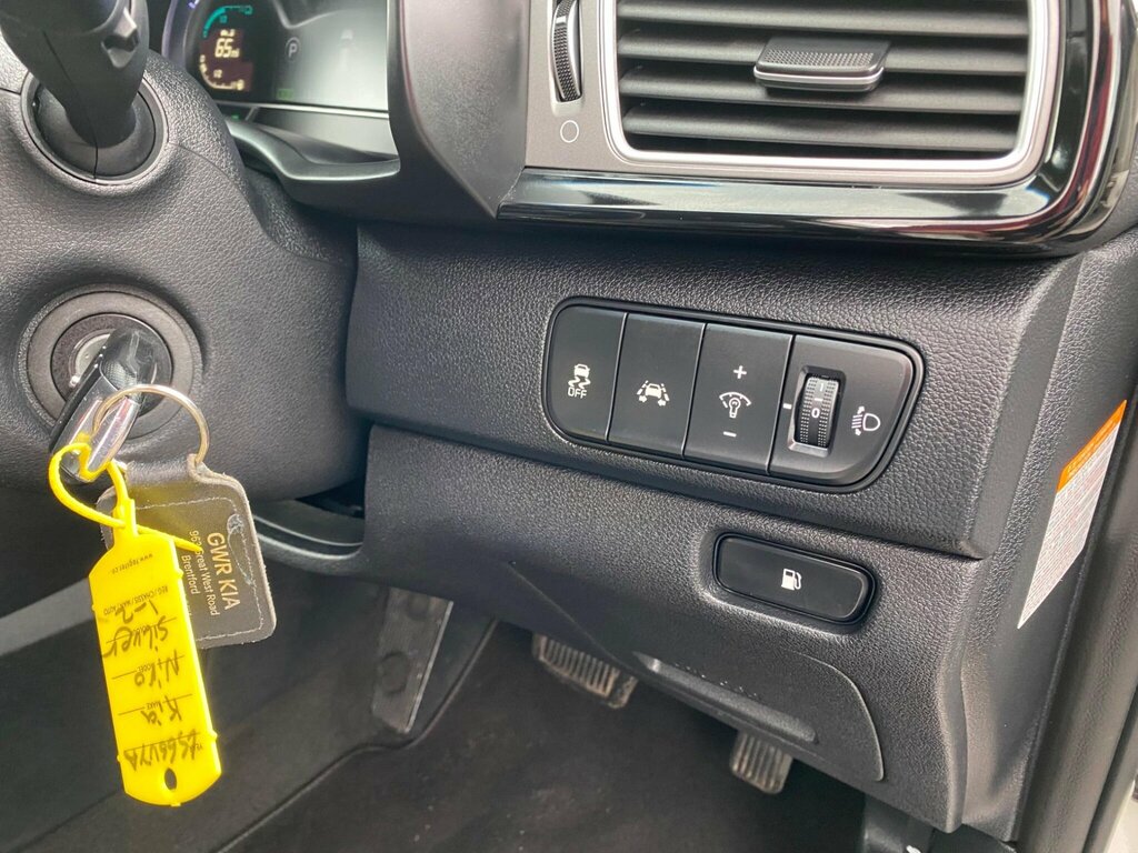 Kia Niro Niro 3 Red #29