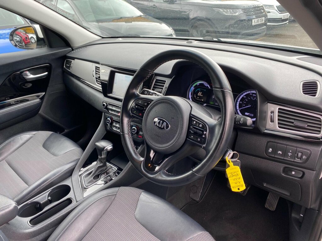 Kia Niro Niro 3 Red #18