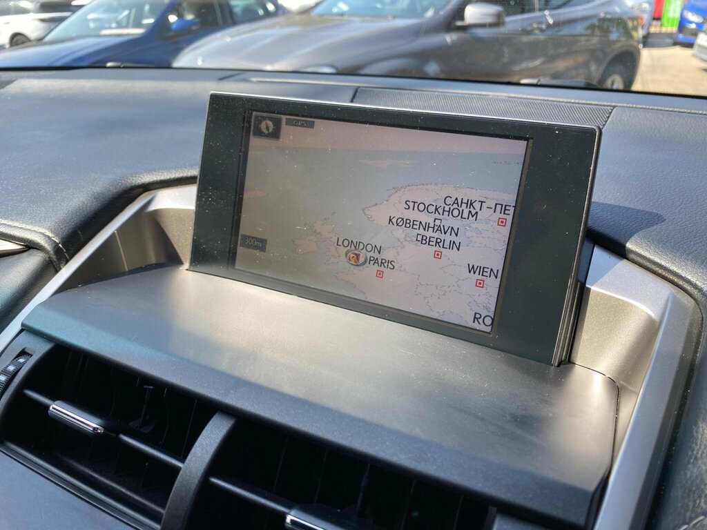 Lexus NX 300H 2.5 Luxury Cvt Silver #20