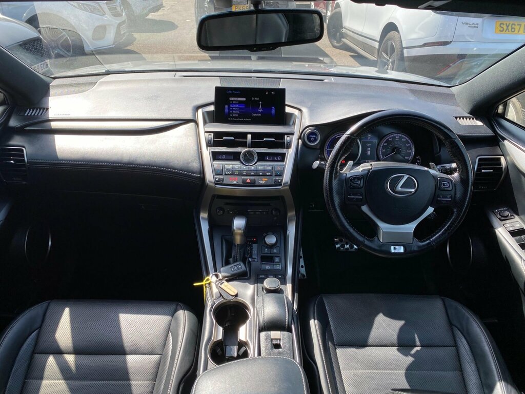 Lexus NX 300H 2.5 Luxury Cvt Silver #2
