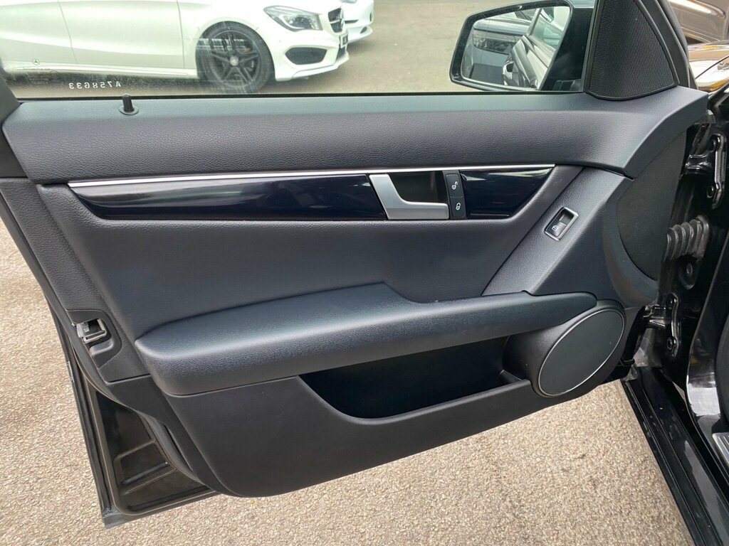 Mercedes-Benz C Class 6.2 C63 Amg 457 Bhp Black #32