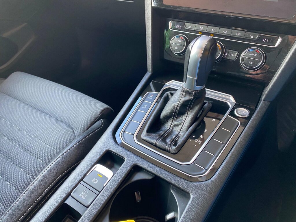 Volkswagen Passat Se Business Blue #28