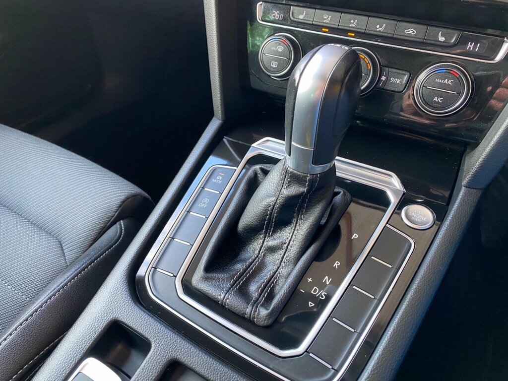 Volkswagen Passat Se Business Blue #29