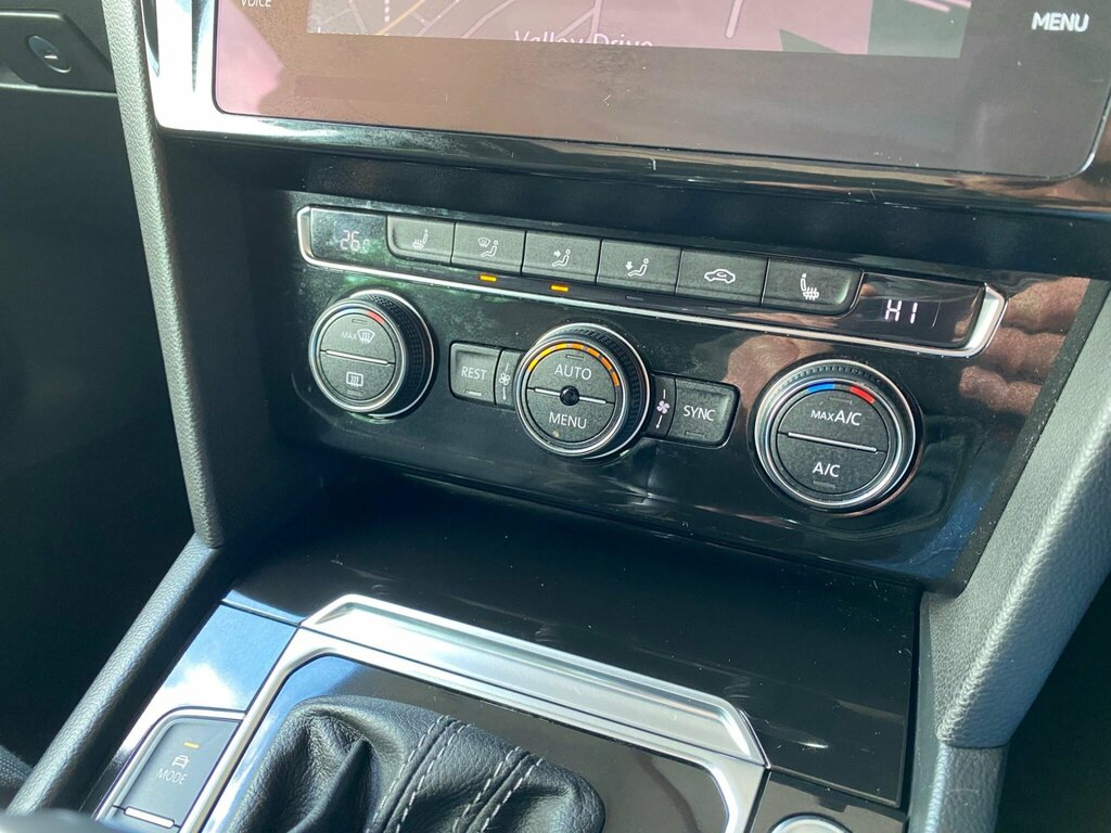 Volkswagen Passat Se Business Blue #32