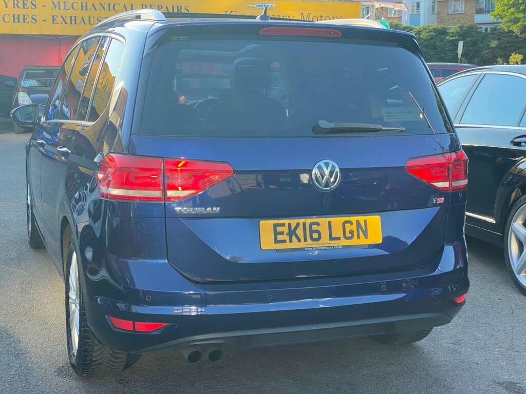 Volkswagen Touran Black #13
