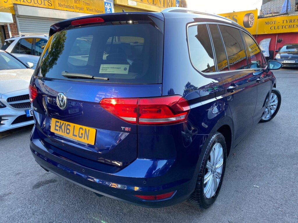 Volkswagen Touran Black #11