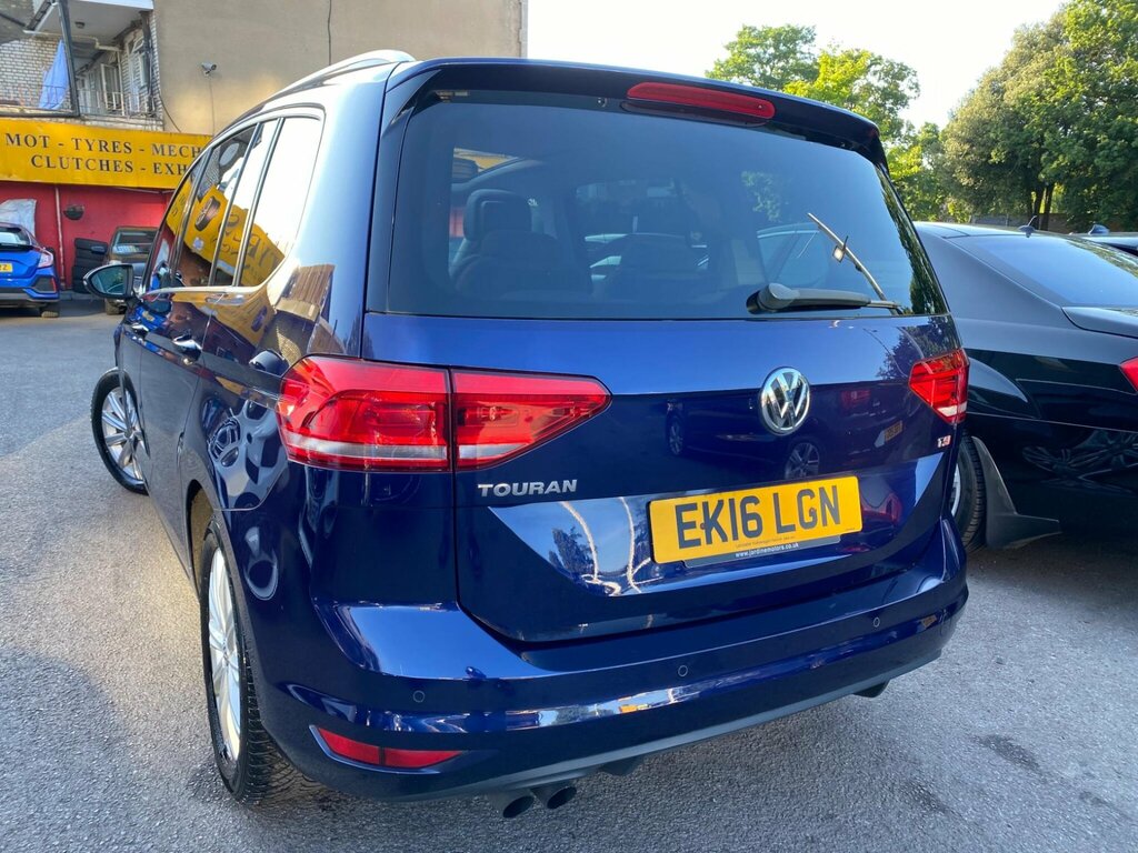 Volkswagen Touran Black #14