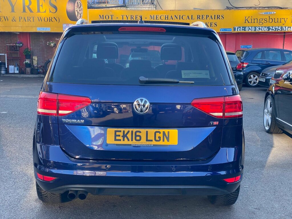 Volkswagen Touran Black #12