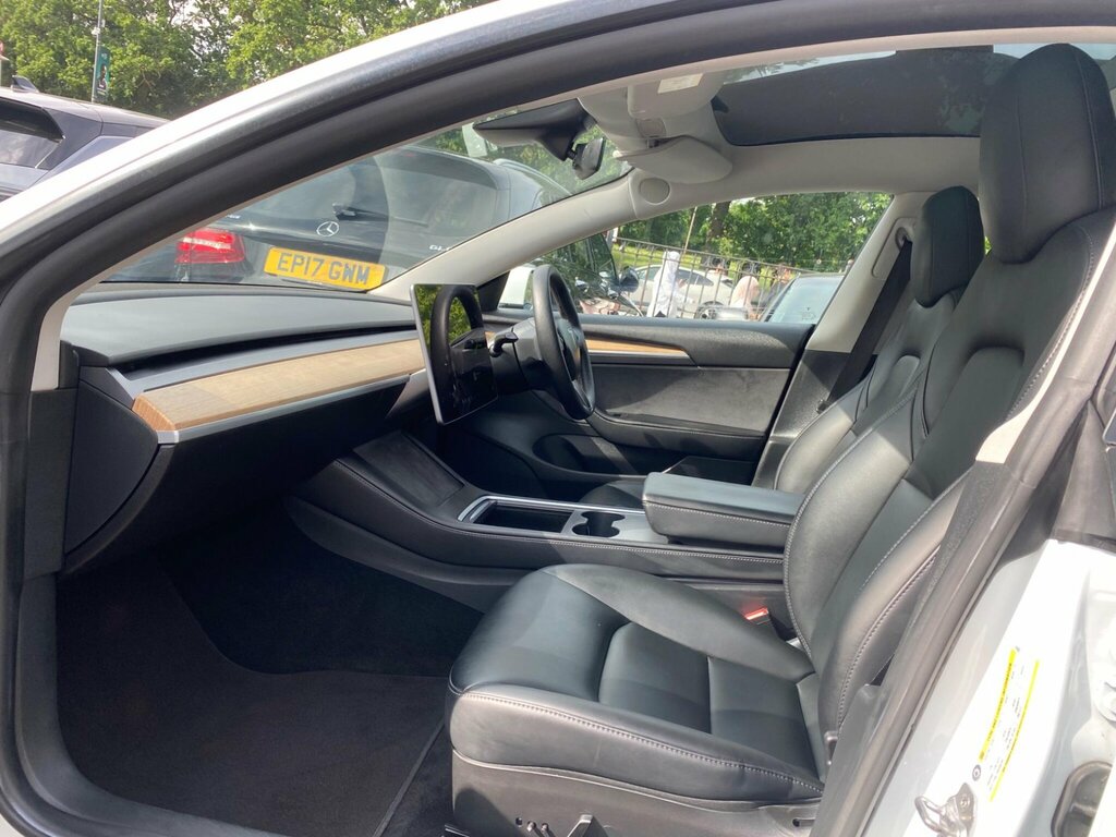 Tesla Model 3 2021 71 Dual #31