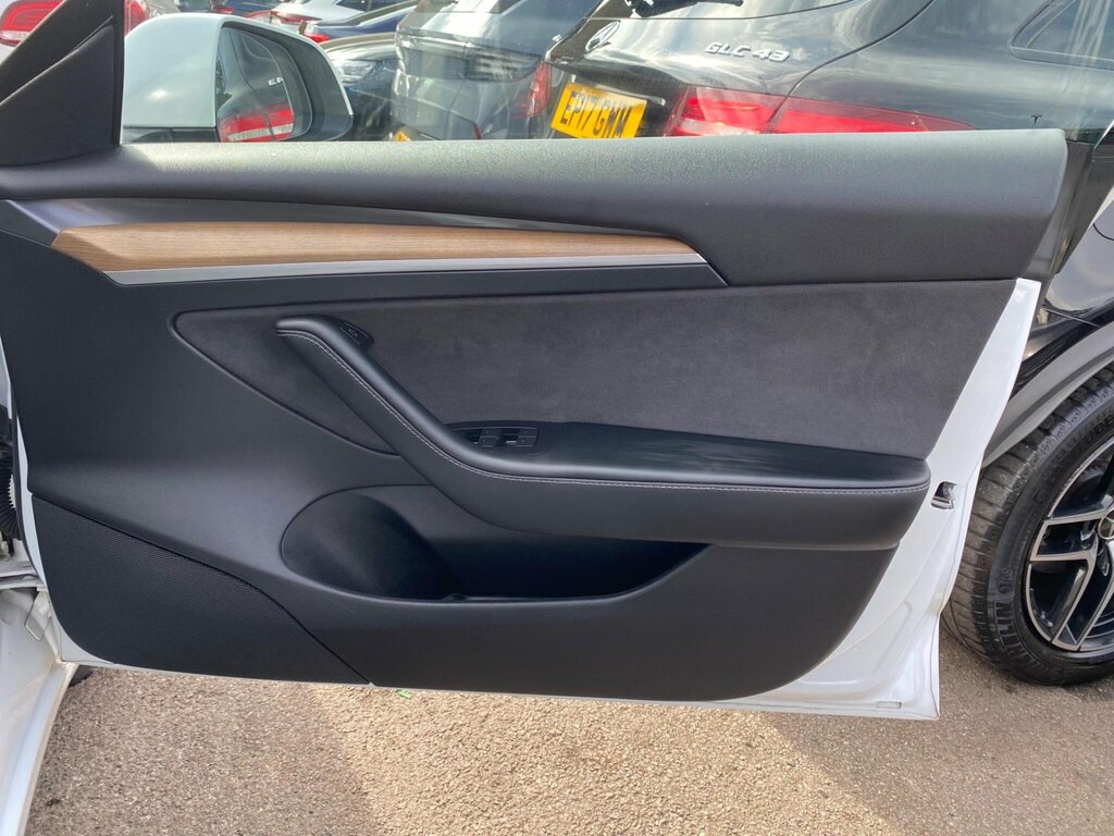 Tesla Model 3 2021 71 Dual #16
