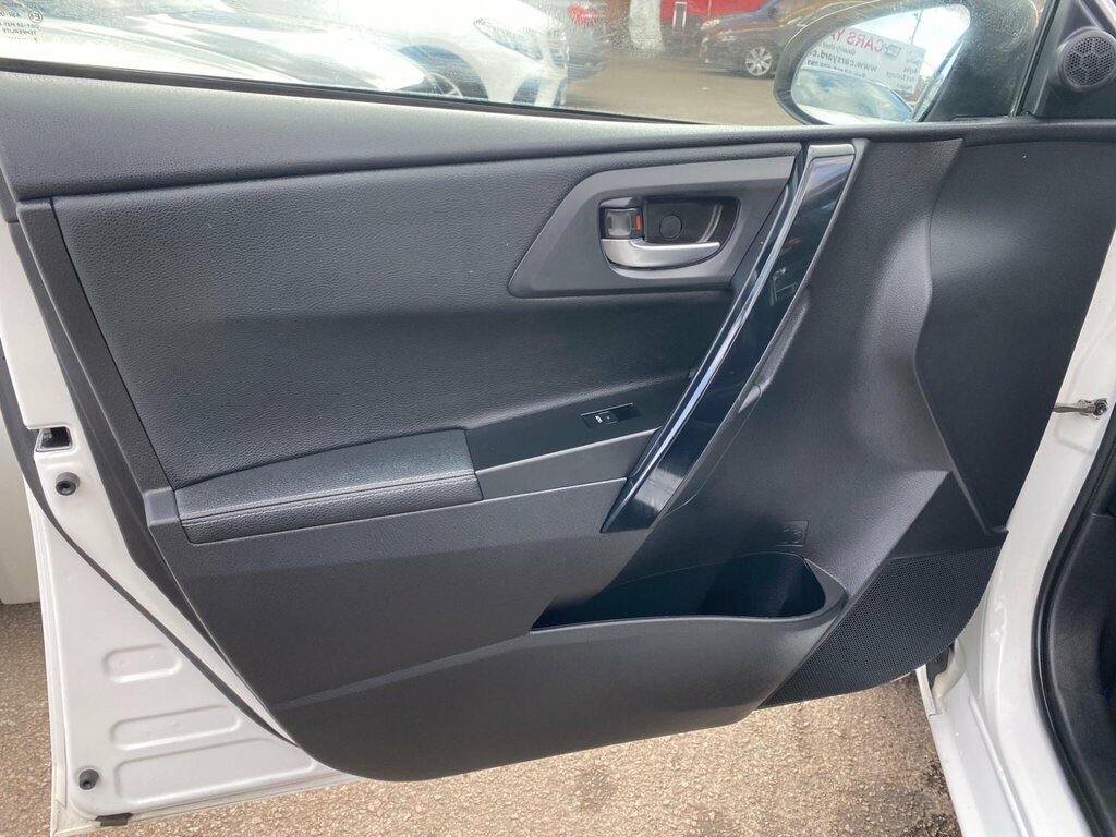 Toyota Auris 1.6 D-4d Excel Euro 6 Ss Grey #32