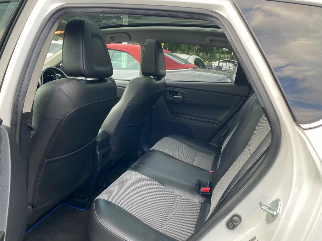 Toyota Auris 1.6 D-4d Excel Euro 6 Ss Grey #31