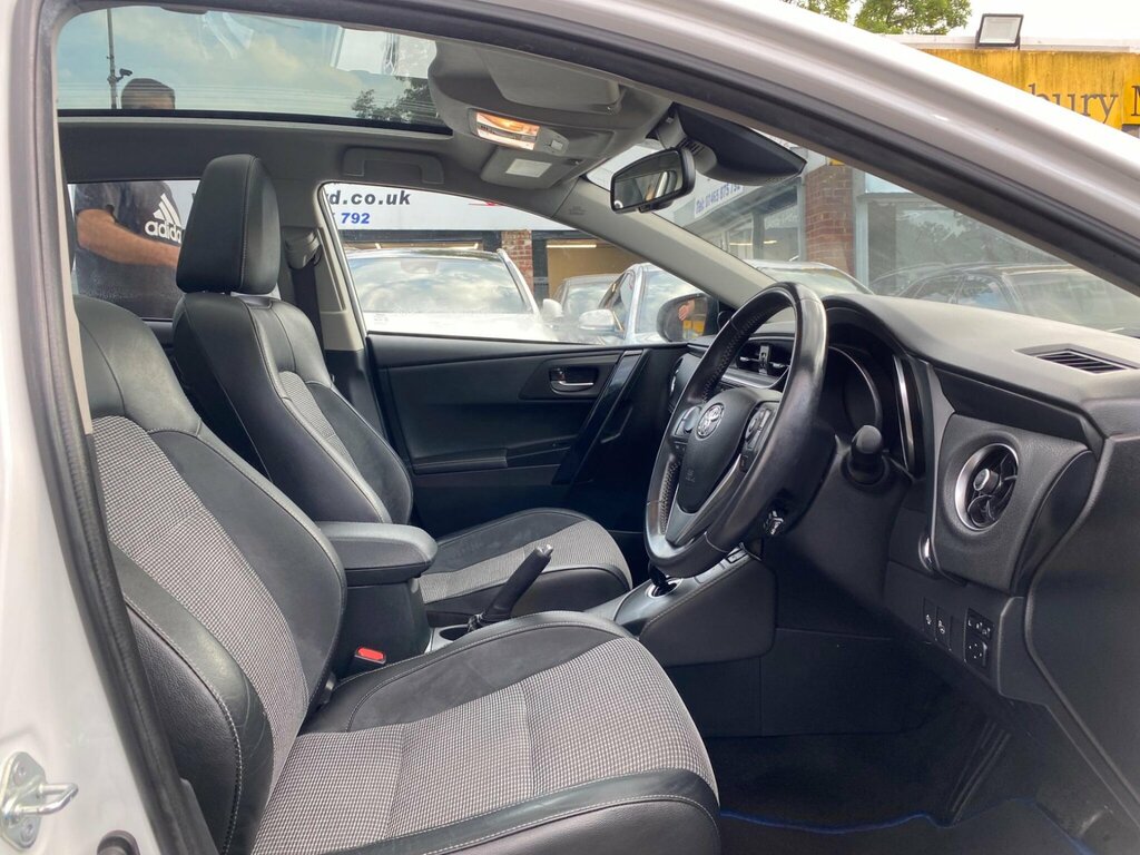 Toyota Auris 1.6 D-4d Excel Euro 6 Ss Grey #17