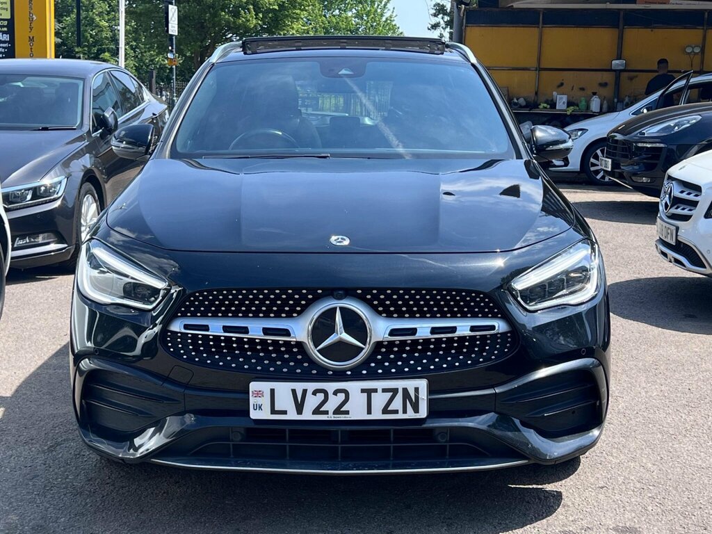 Mercedes-Benz GLA Class 1.3 Gla200 Amg Line Premium Plus 7G-dct Euro 6 LV22TZN Black #3